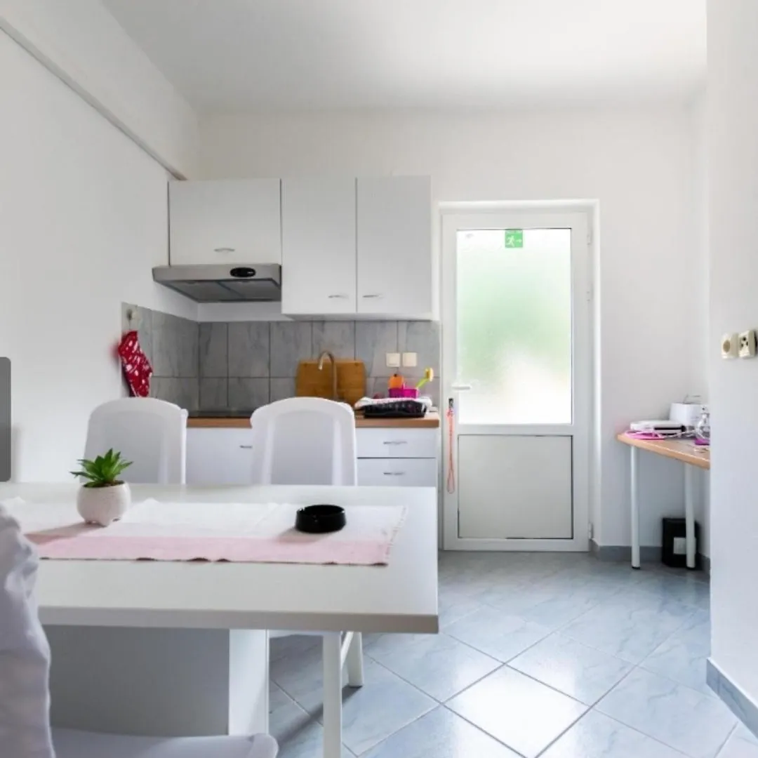 Apartments By The Sea Supetarska Draga - Gornja, Rab - 22719 Rab Town