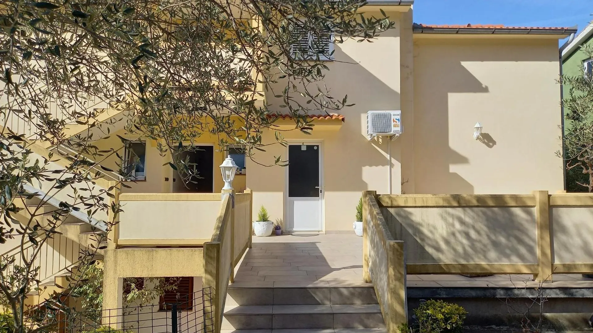 Apartments By The Sea Supetarska Draga - Gornja, Rab - 22719 Rab Town 0*,