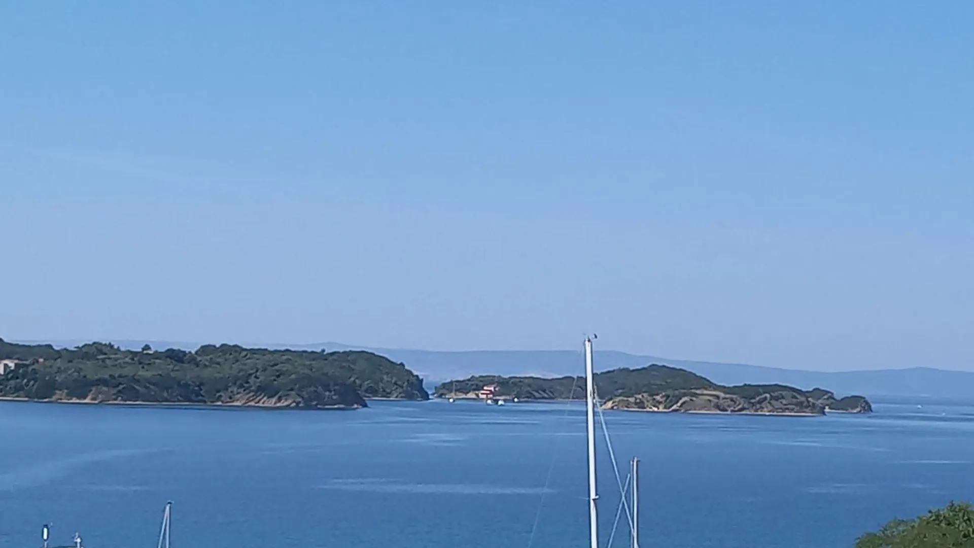 Apartments By The Sea Supetarska Draga - Gornja, Rab - 22719 Rab Town 0*,  Croatia
