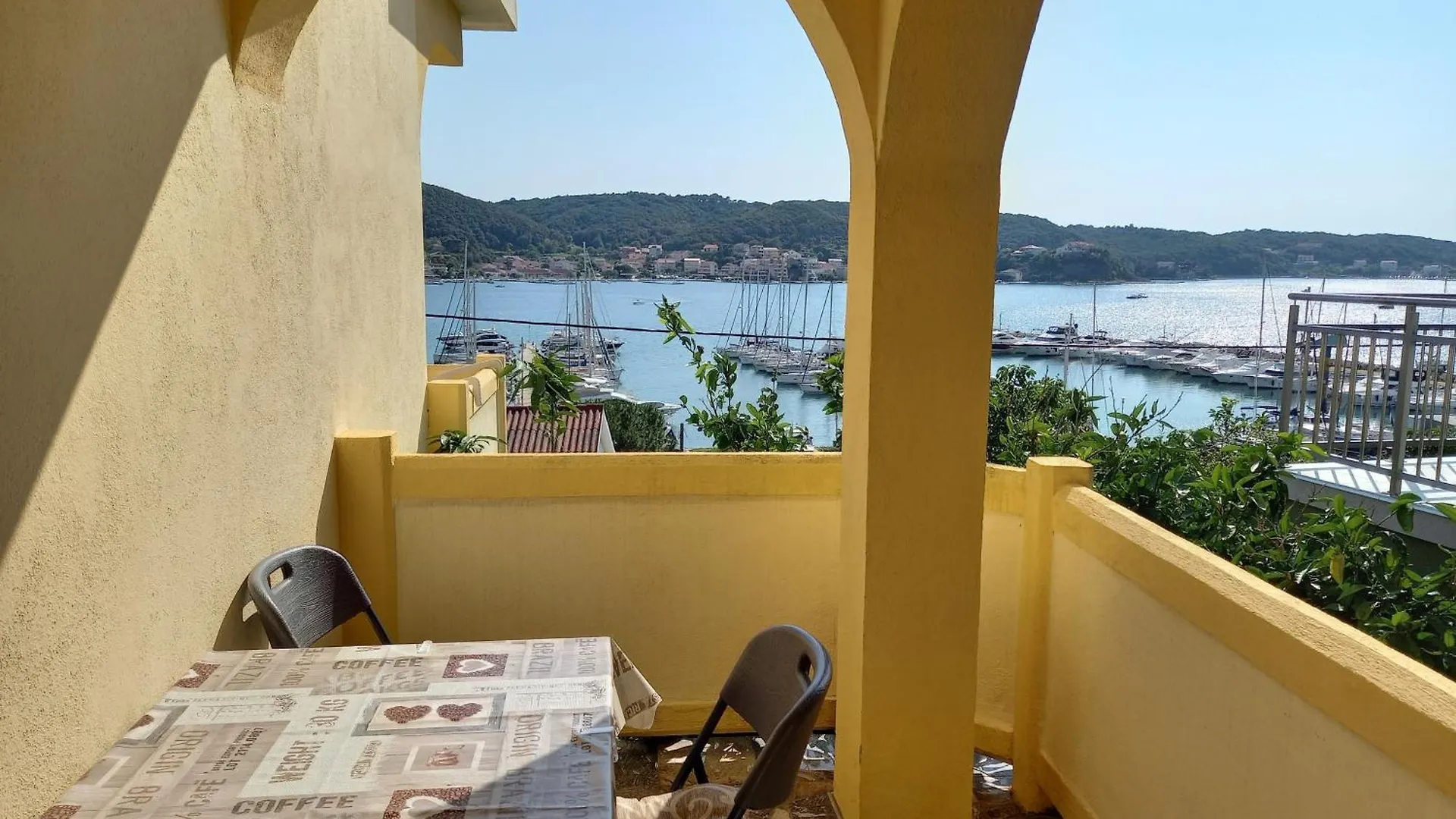 Apartments By The Sea Supetarska Draga - Gornja, Rab - 22719 Rab Town