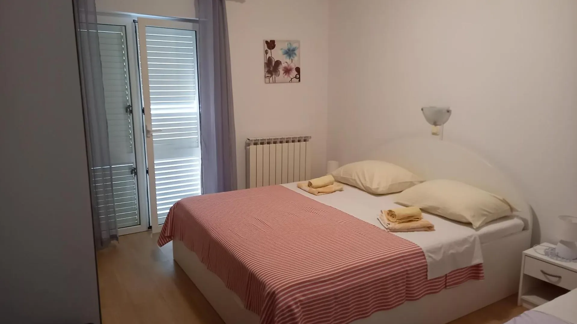 Apartments By The Sea Supetarska Draga - Gornja, Rab - 22719 Rab Town