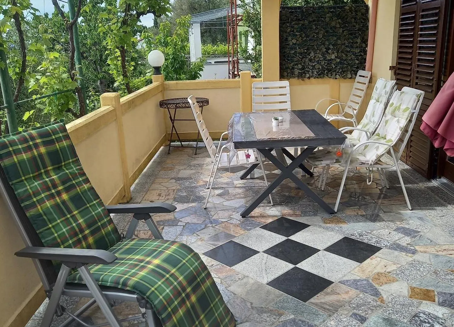 Apartments By The Sea Supetarska Draga - Gornja, Rab - 22719 Rab Town