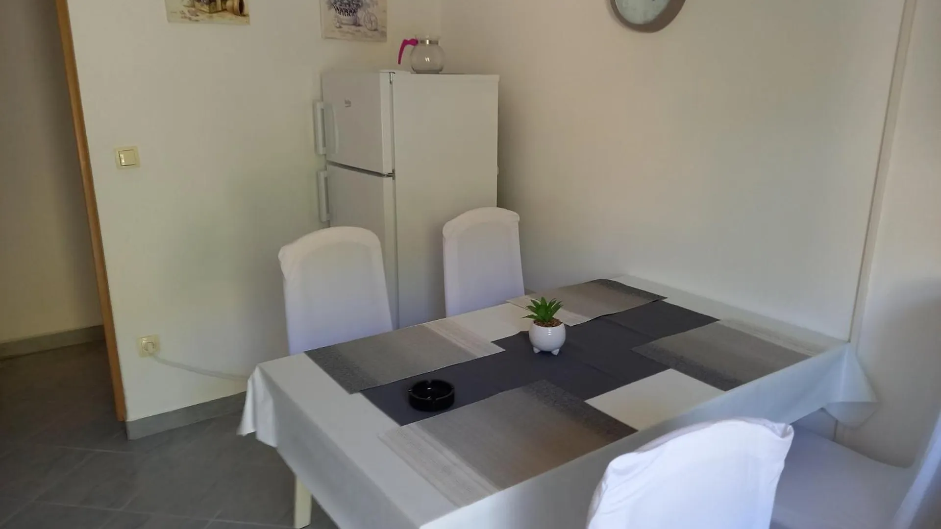 Apartments By The Sea Supetarska Draga - Gornja, Rab - 22719 Rab Town