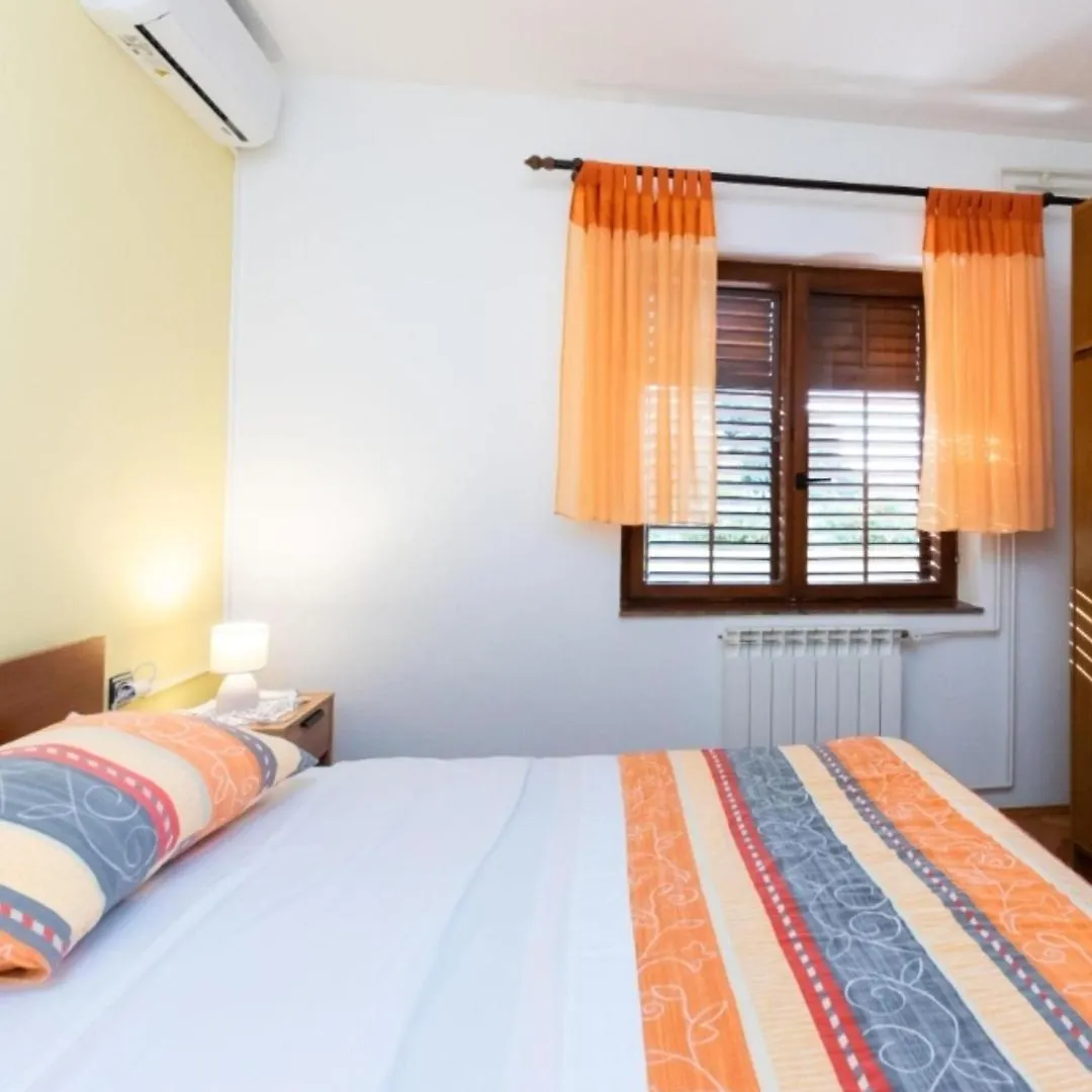 Apartments By The Sea Supetarska Draga - Gornja, Rab - 22719 Rab Town
